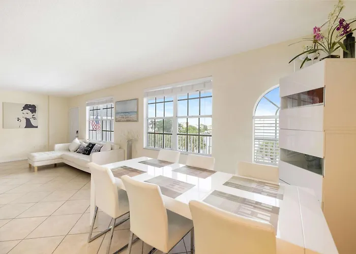 445 Clearwater Hamden * Clearwater Beach